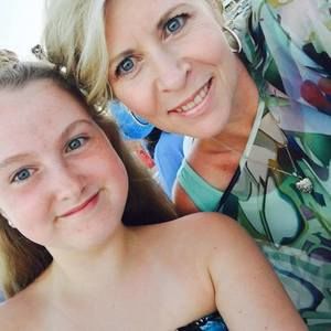 Meet your Posher, Carla